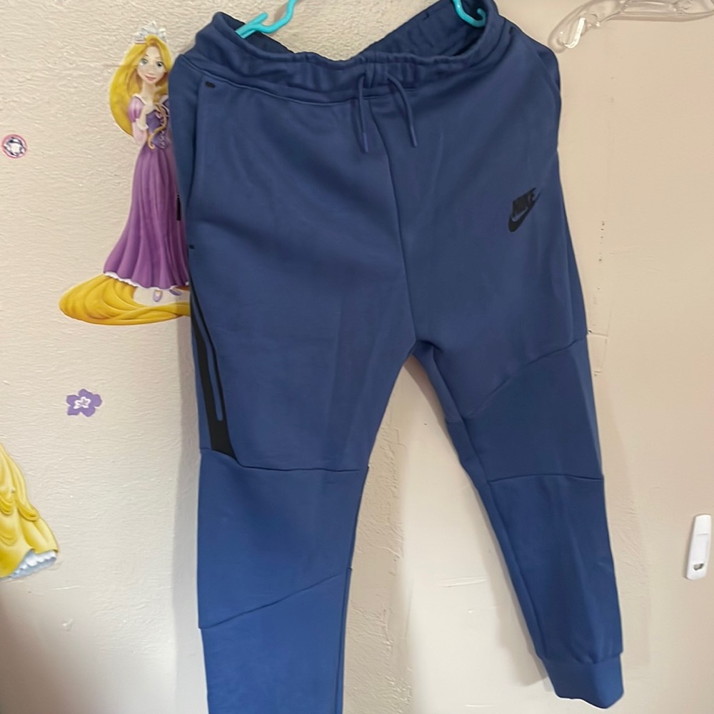 Brand new Boys Large Nike Jogers